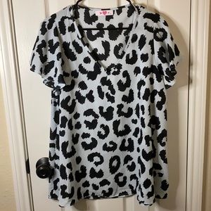 Great over sized top!